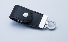 Pendrive vip z eko skóry